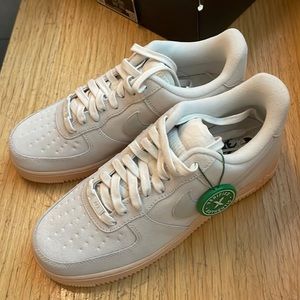 Nike Air Force 1 Low Winter Premium Summit White Suede